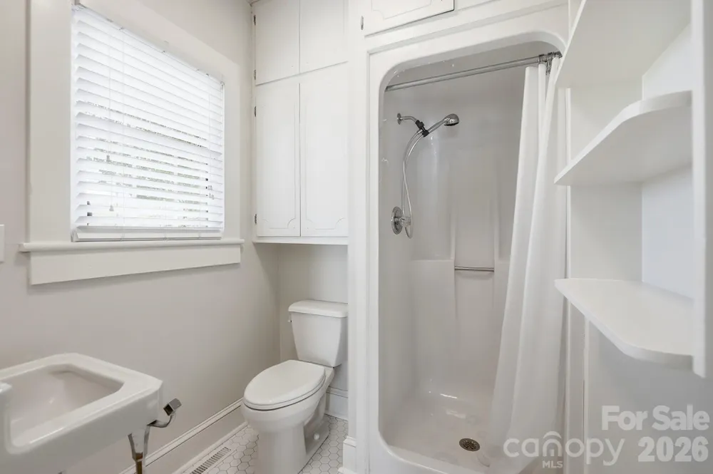 302 Ridge Avenue Kannapolis, NC 28083