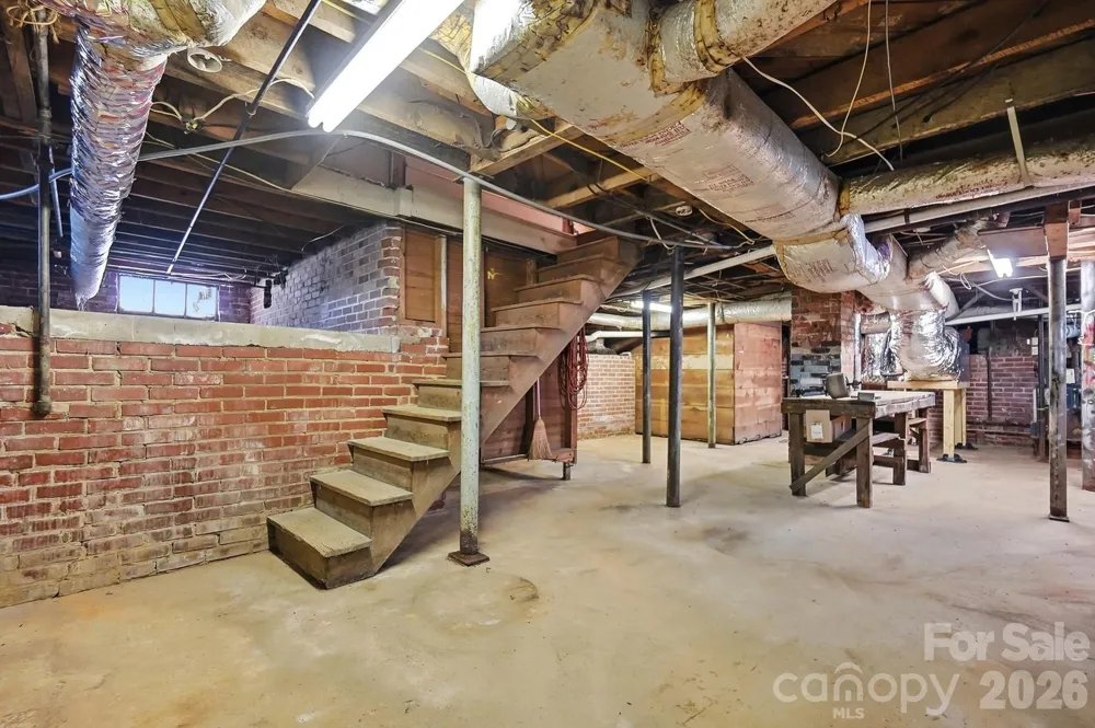 302 Ridge Avenue Kannapolis, NC 28083
