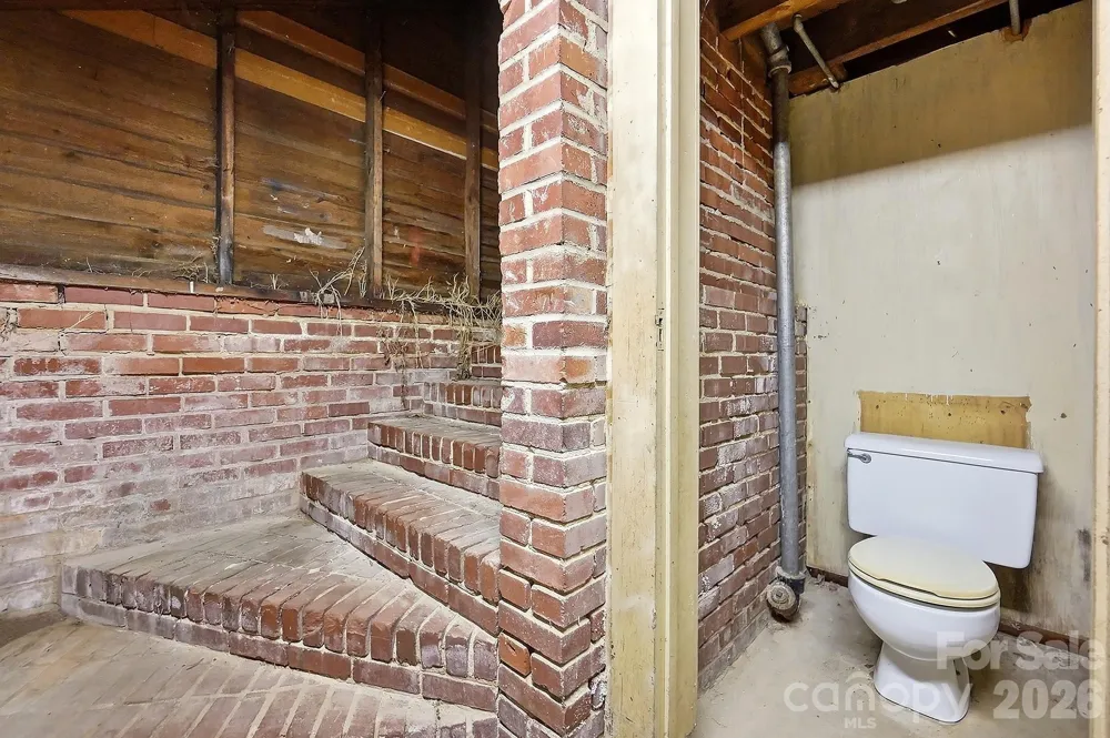 302 Ridge Avenue Kannapolis, NC 28083