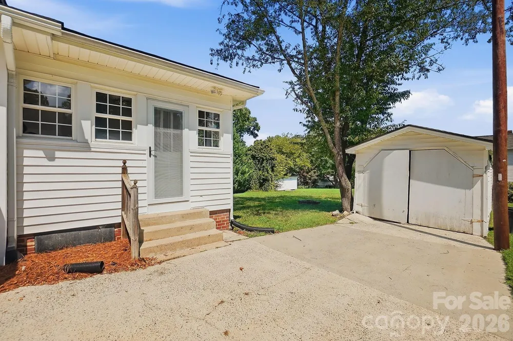 302 Ridge Avenue Kannapolis, NC 28083