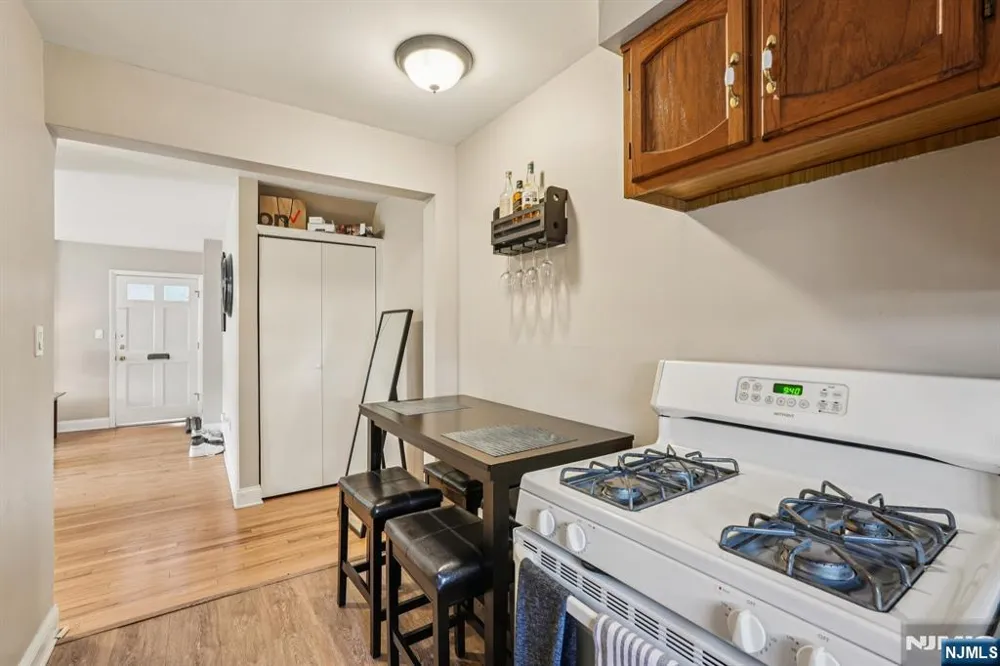 21 Colonial Drive 211 Little Falls, NJ 07424