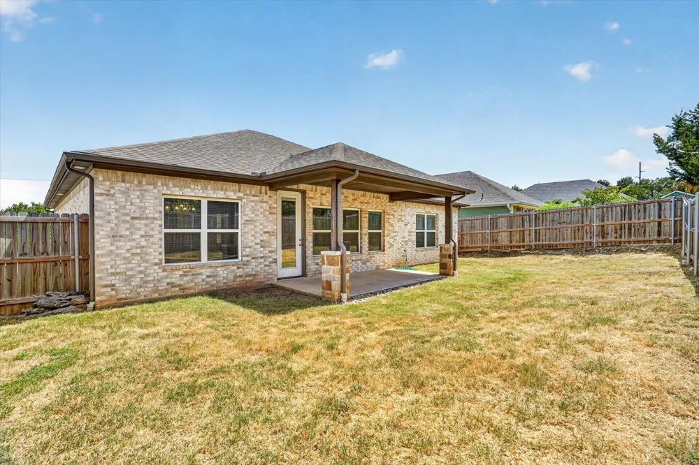 2706 San Gabriel Drive Granbury, TX 76048