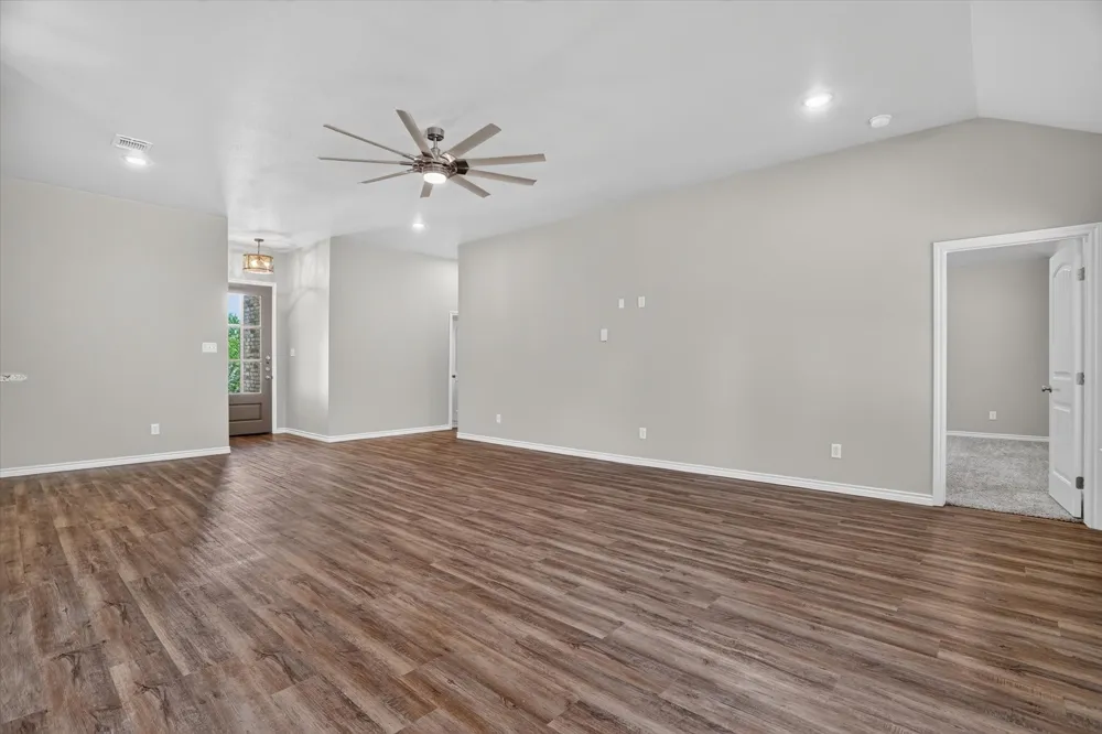 2706 San Gabriel Drive Granbury, TX 76048
