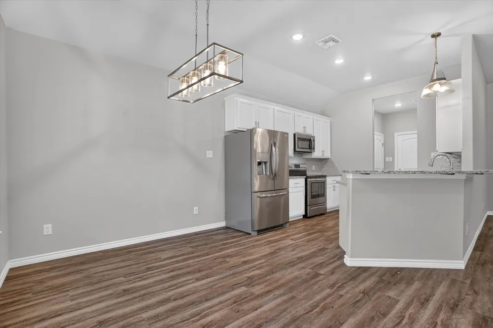 2706 San Gabriel Drive Granbury, TX 76048