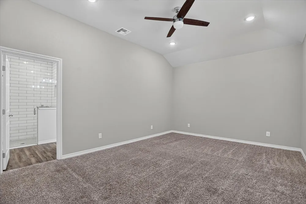 2706 San Gabriel Drive Granbury, TX 76048