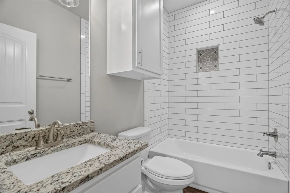 2706 San Gabriel Drive Granbury, TX 76048