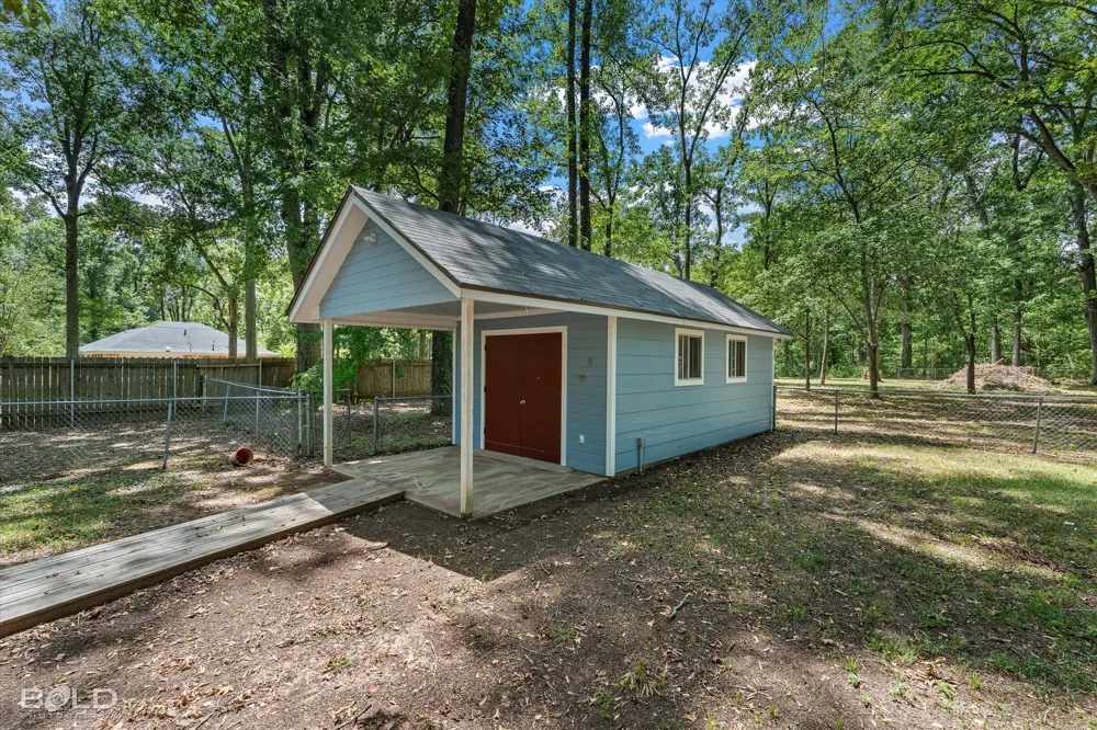 125 Lucky Lane Bossier City, LA 71112
