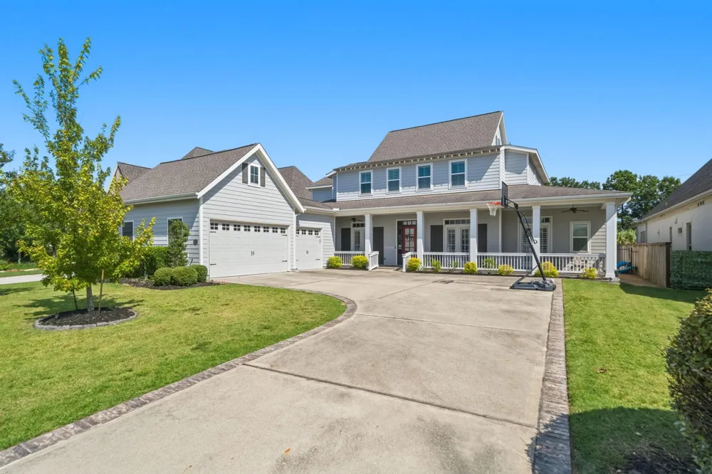 2303 Bottlebrush Lane Conroe, TX 77384