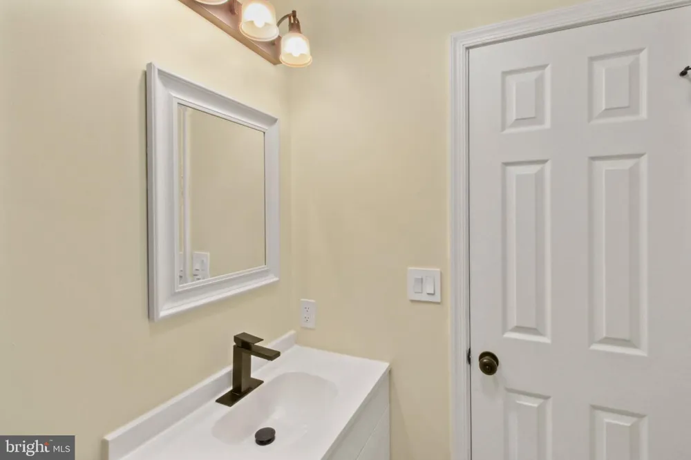 7130 ALLEGHANY STREET Warrenton, VA 20187