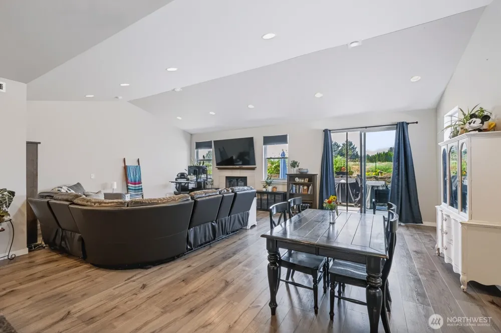 4108 NE Edwards Drive Moses Lake, WA 98837