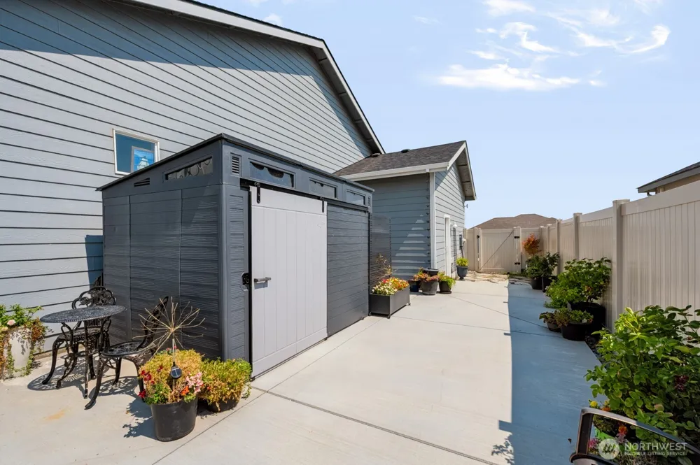4108 NE Edwards Drive Moses Lake, WA 98837
