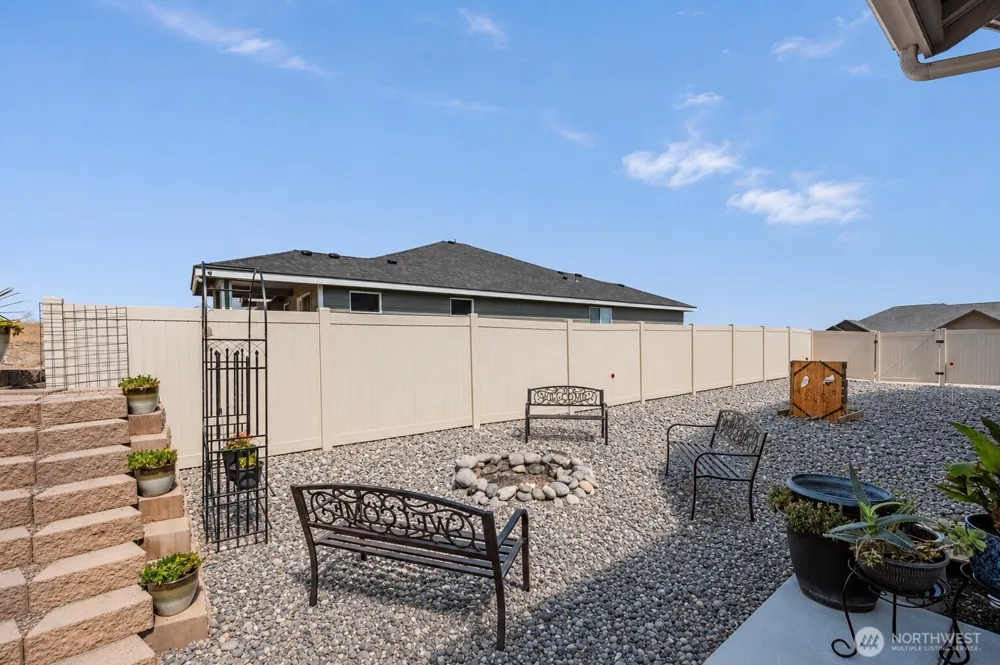 4108 NE Edwards Drive Moses Lake, WA 98837