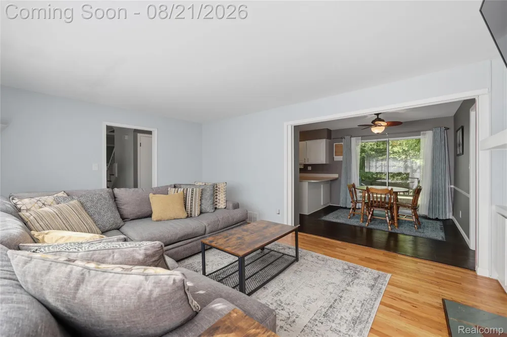 25055 Arden Park Drive Farmington Hills City, MI 48336