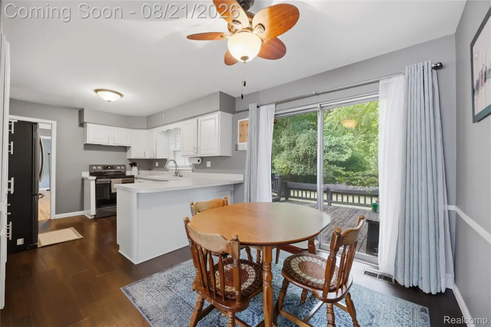 25055 Arden Park Drive Farmington Hills City, MI 48336