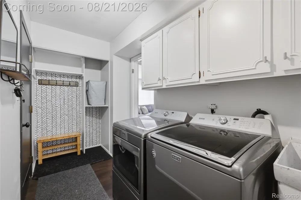25055 Arden Park Drive Farmington Hills City, MI 48336