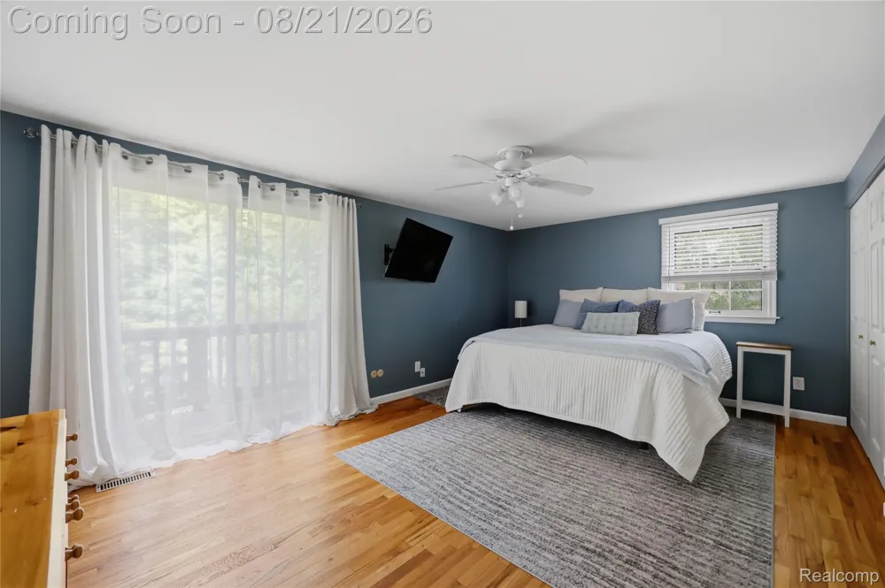25055 Arden Park Drive Farmington Hills City, MI 48336