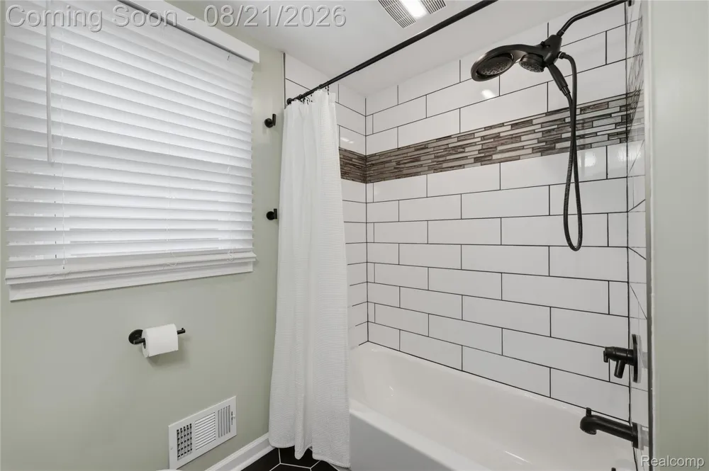 25055 Arden Park Drive Farmington Hills City, MI 48336