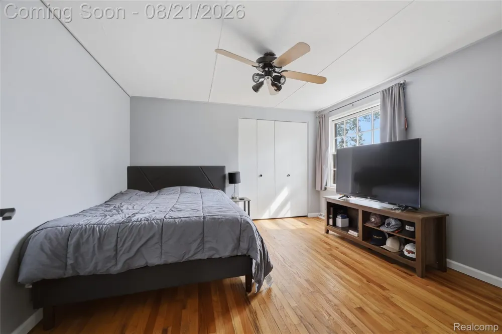 25055 Arden Park Drive Farmington Hills City, MI 48336