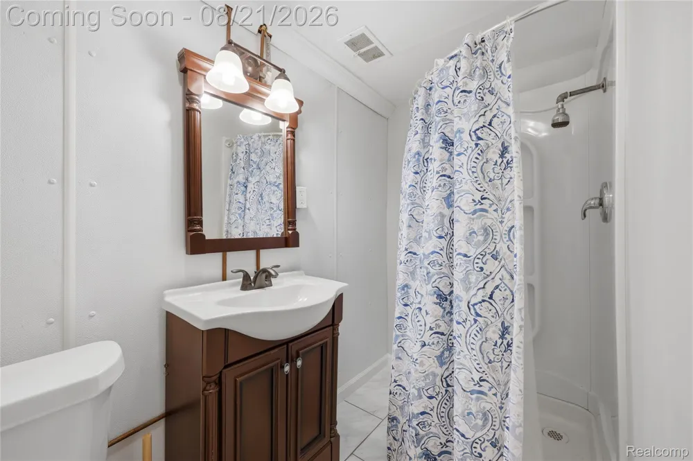 25055 Arden Park Drive Farmington Hills City, MI 48336