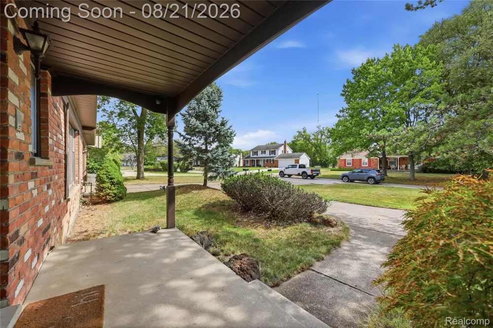 25055 Arden Park Drive Farmington Hills City, MI 48336