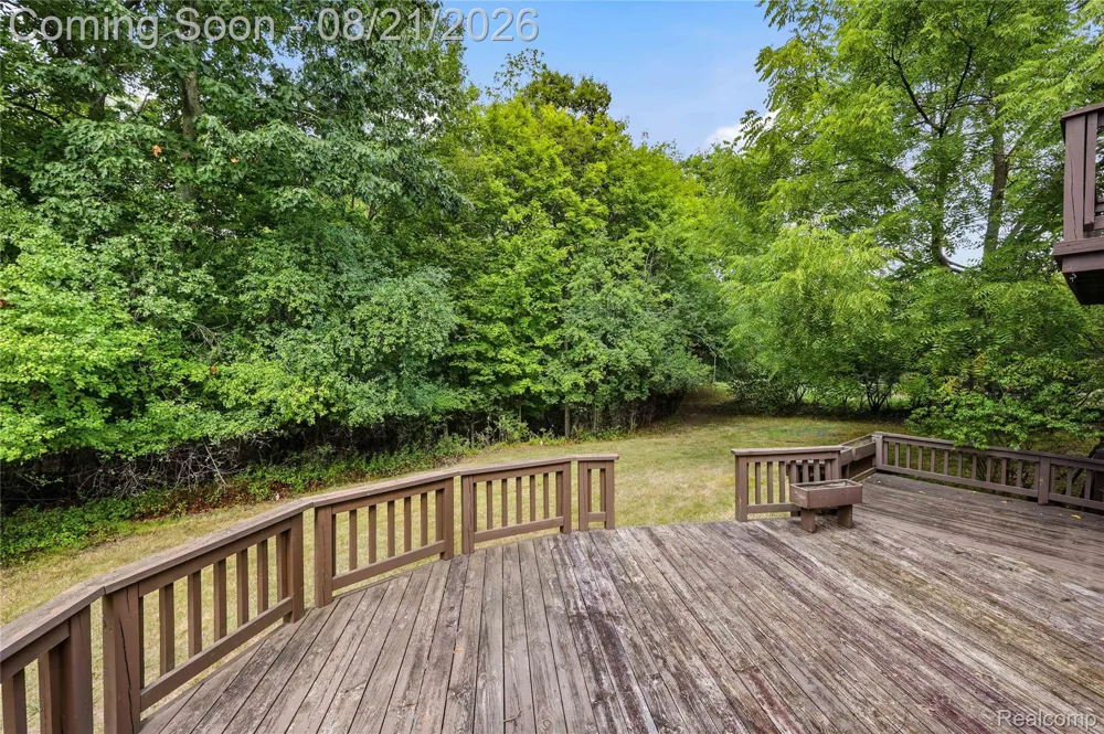 25055 Arden Park Drive Farmington Hills City, MI 48336
