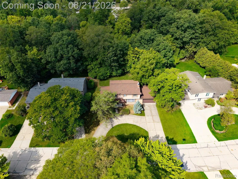 25055 Arden Park Drive Farmington Hills City, MI 48336