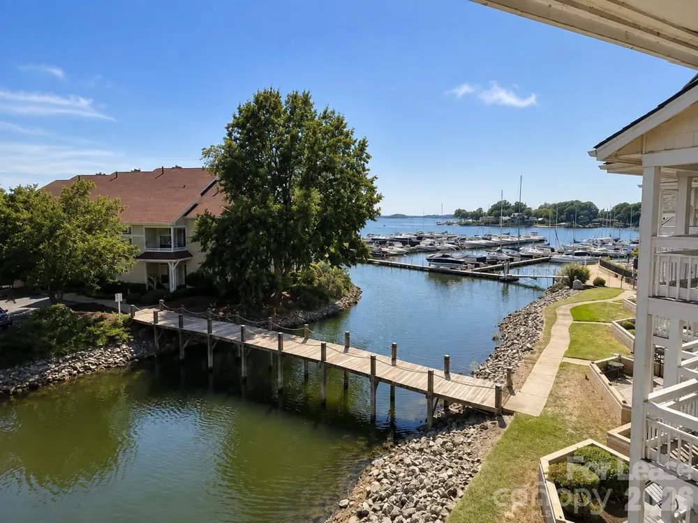 18015 Kings Point Drive #L Cornelius, NC 28031