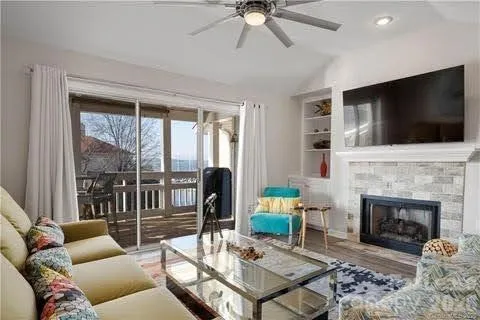 18015 Kings Point Drive #L Cornelius, NC 28031