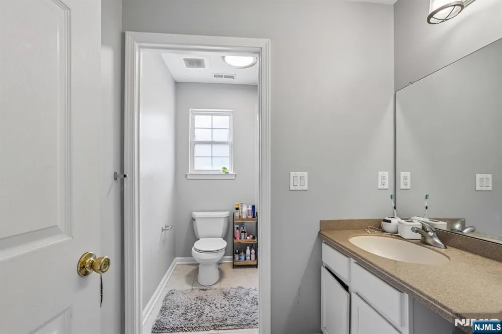 176 Fox Hill Court Jefferson Township, NJ 07849