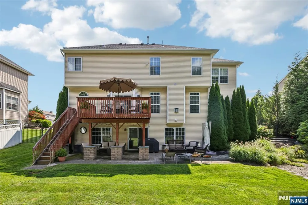 176 Fox Hill Court Jefferson Township, NJ 07849