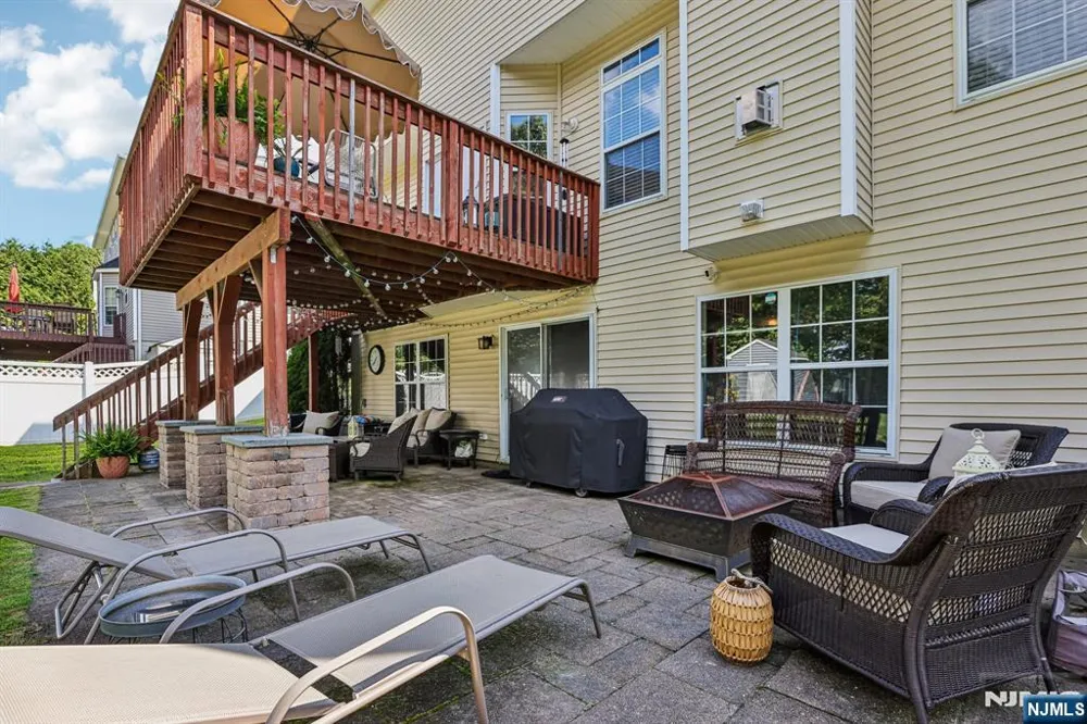 176 Fox Hill Court Jefferson Township, NJ 07849