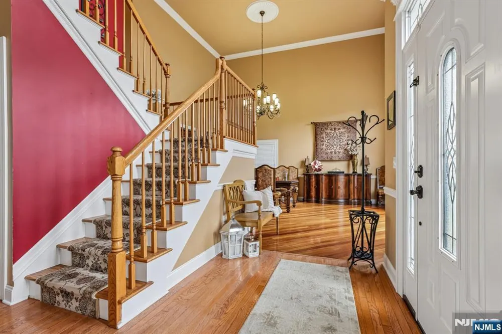 176 Fox Hill Court Jefferson Township, NJ 07849