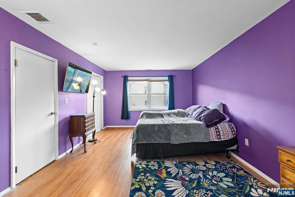 6409 Granton Avenue 1B North Bergen, NJ 07047