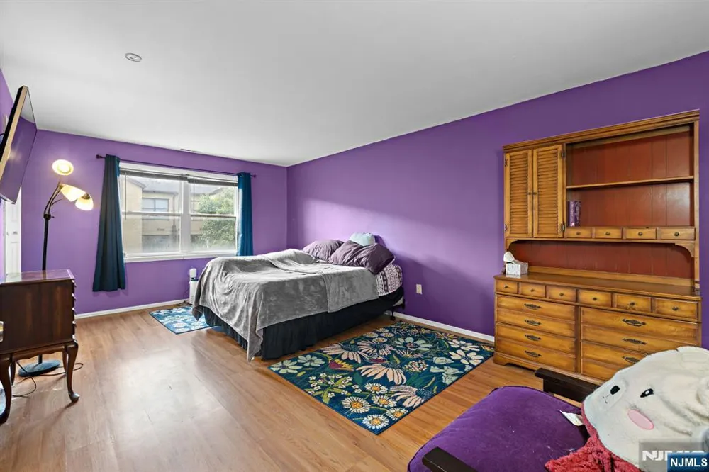 6409 Granton Avenue 1B North Bergen, NJ 07047