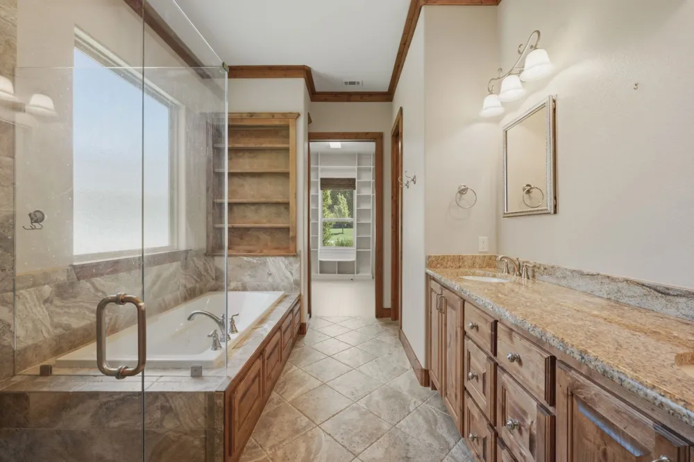 1822 Stonehaven Court Tyler, TX 75703