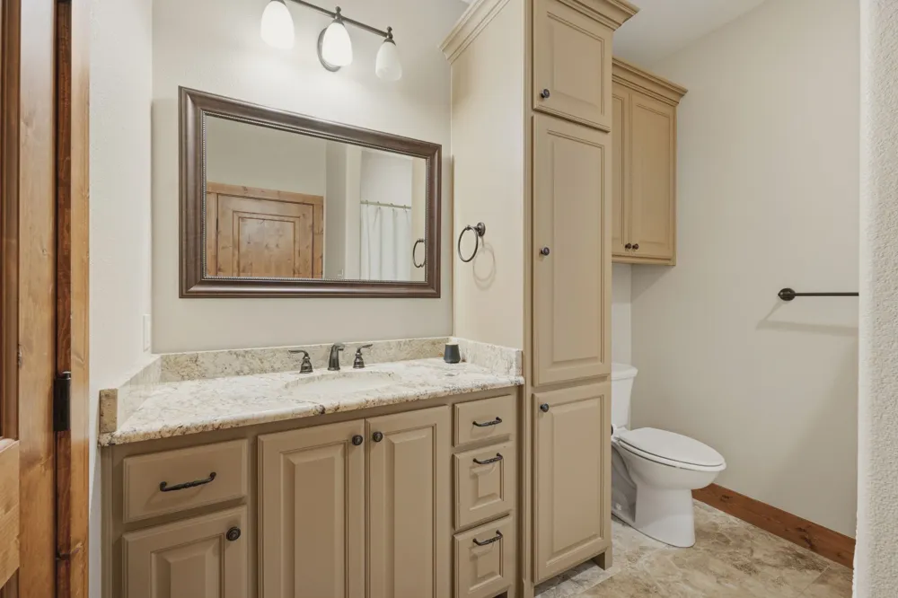 1822 Stonehaven Court Tyler, TX 75703