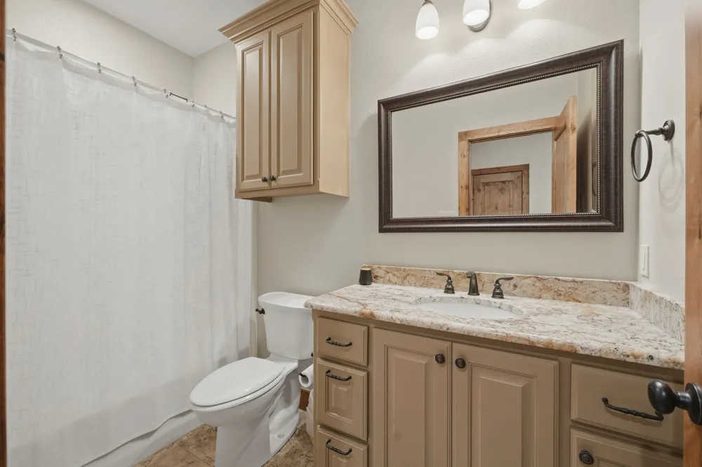 1822 Stonehaven Court Tyler, TX 75703