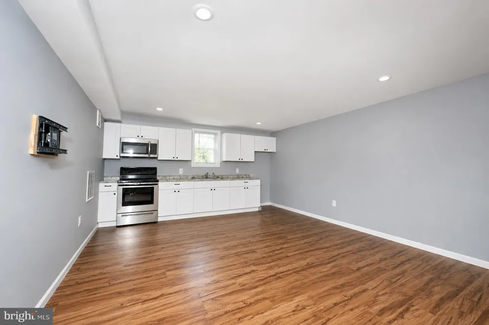 1425 HARDING AVENUE Hershey, PA 17033