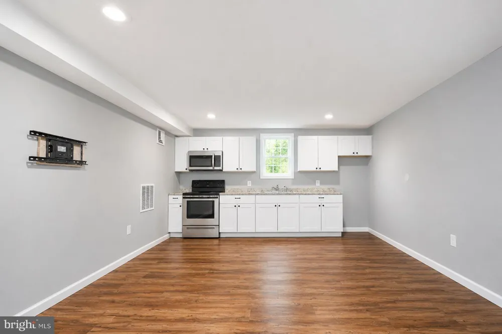 1425 HARDING AVENUE Hershey, PA 17033