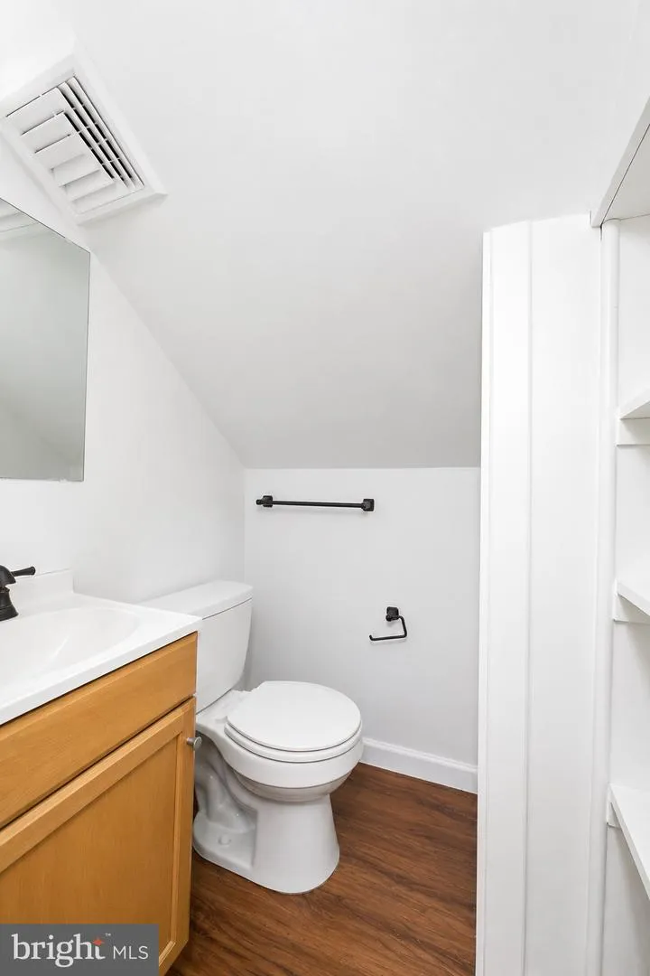 1425 HARDING AVENUE Hershey, PA 17033