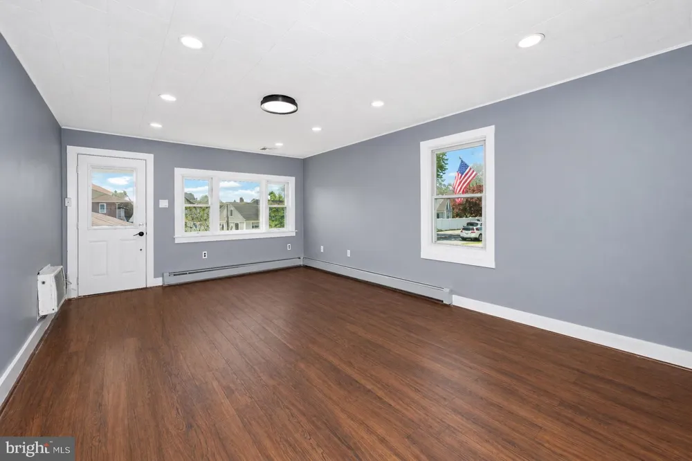 1425 HARDING AVENUE Hershey, PA 17033