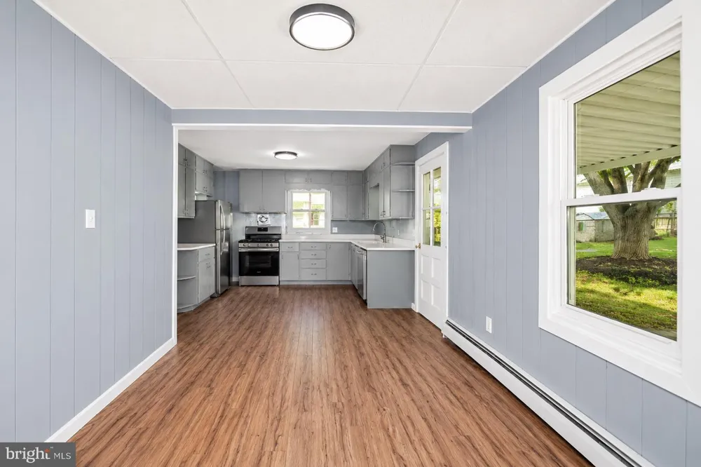 1425 HARDING AVENUE Hershey, PA 17033