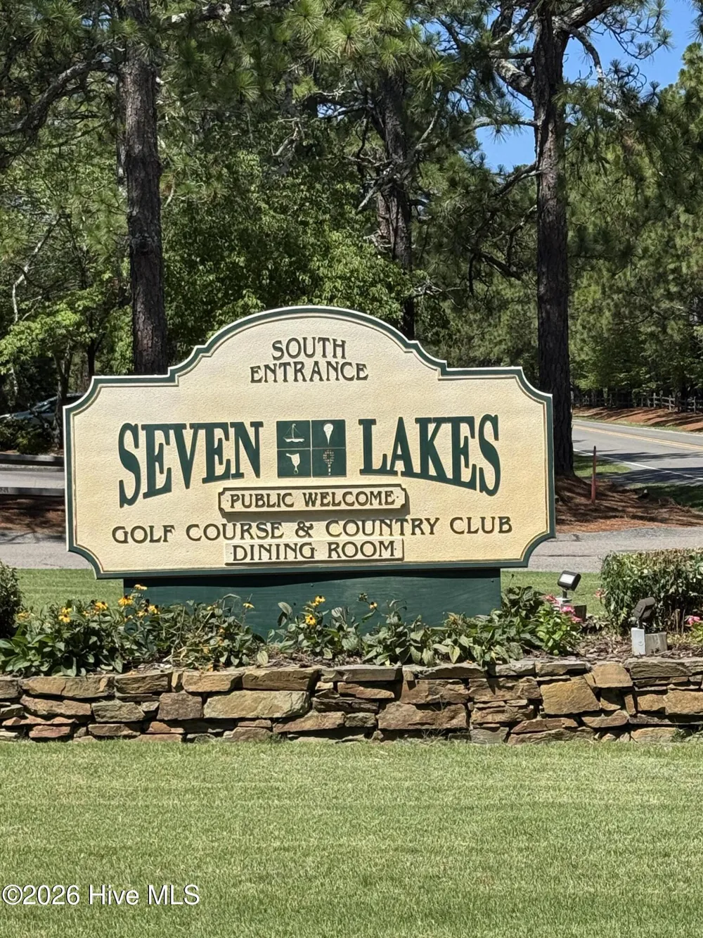 109 Berwick Avenue Seven Lakes, NC 27376