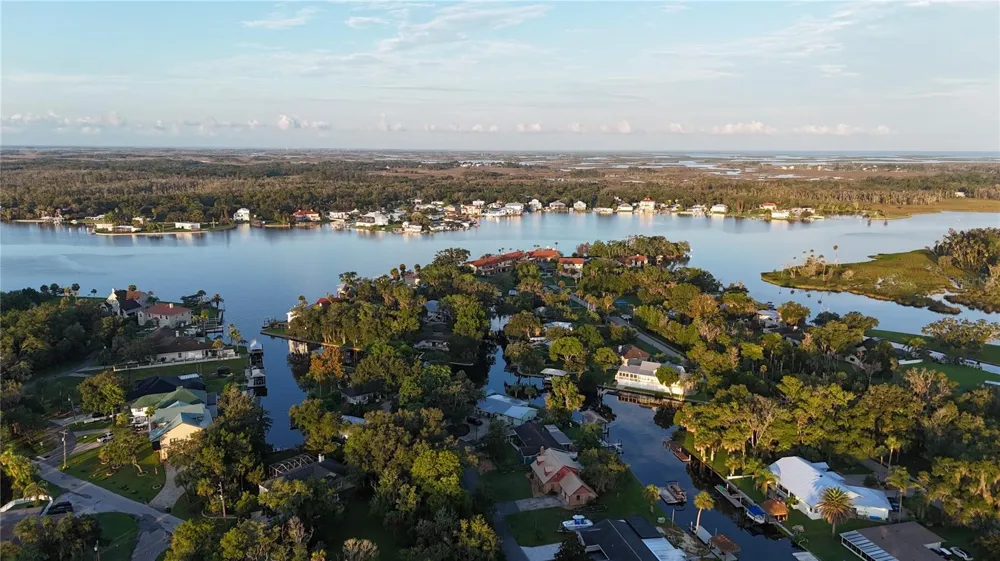 556 NW FERN DRIVE Crystal River, FL 34428