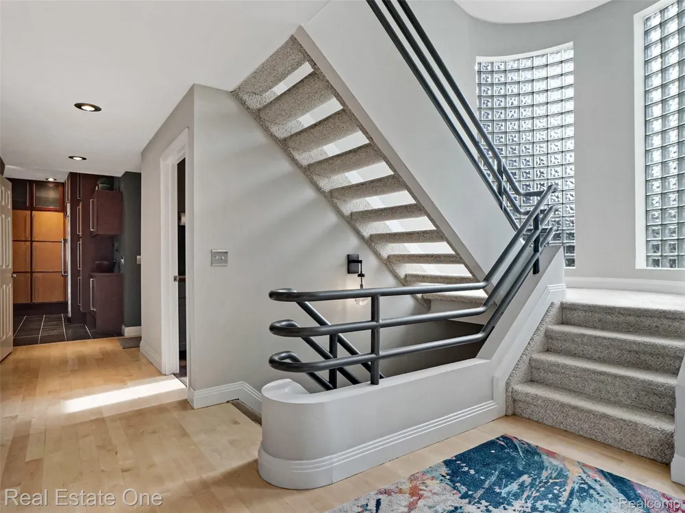 10137 Devonshire Drive Green Oak Township, MI 48178