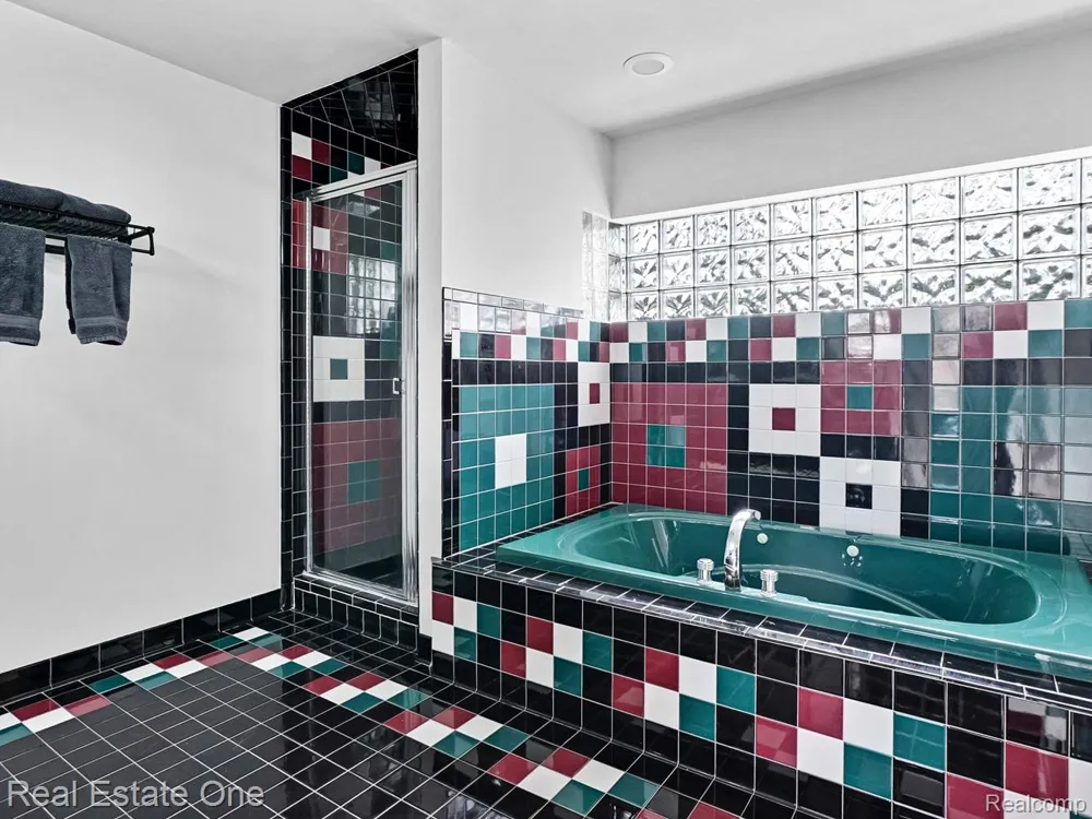 10137 Devonshire Drive Green Oak Township, MI 48178