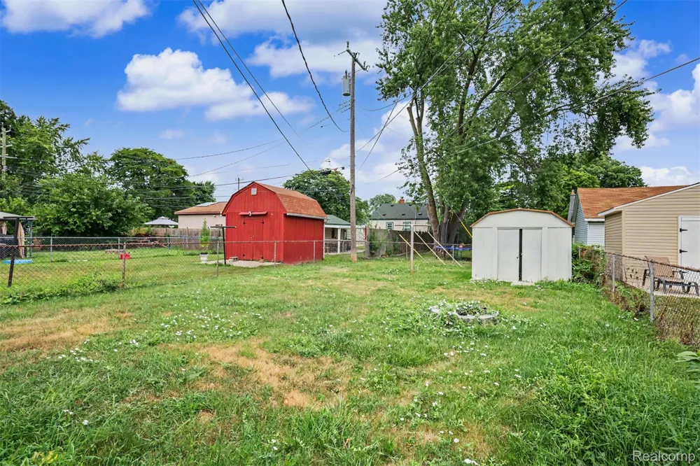 1770 Arlington Avenue Lincoln Park City, MI 48146