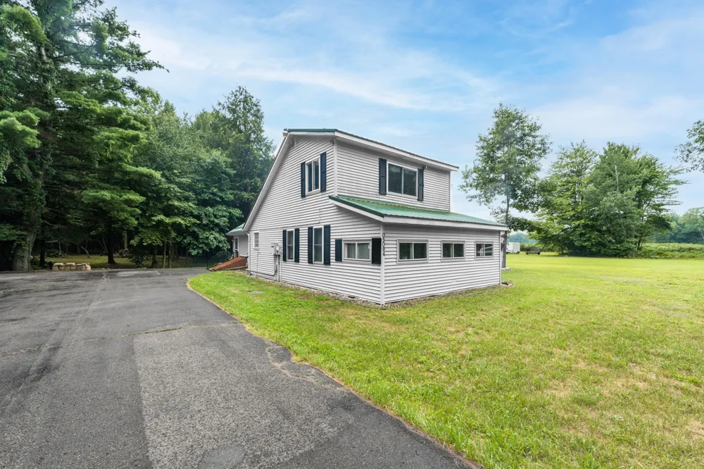 5094 53rd Street Columbia Township, MI 49056