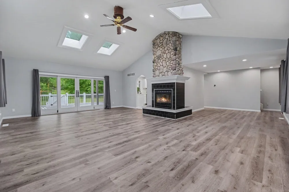 558 W Clarkston Orion Charter Township, MI 48362