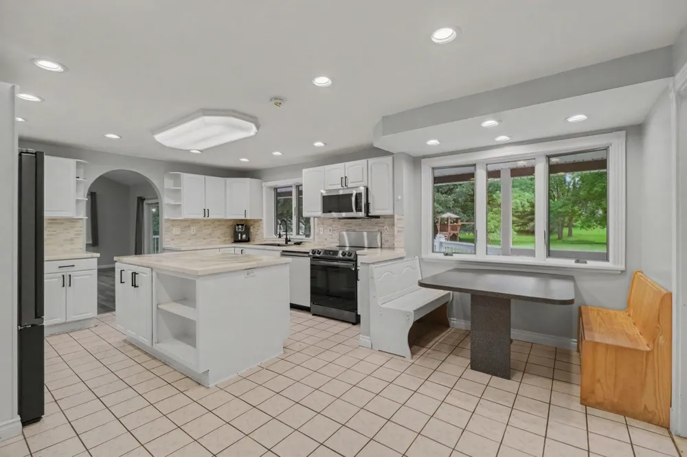 558 W Clarkston Orion Charter Township, MI 48362
